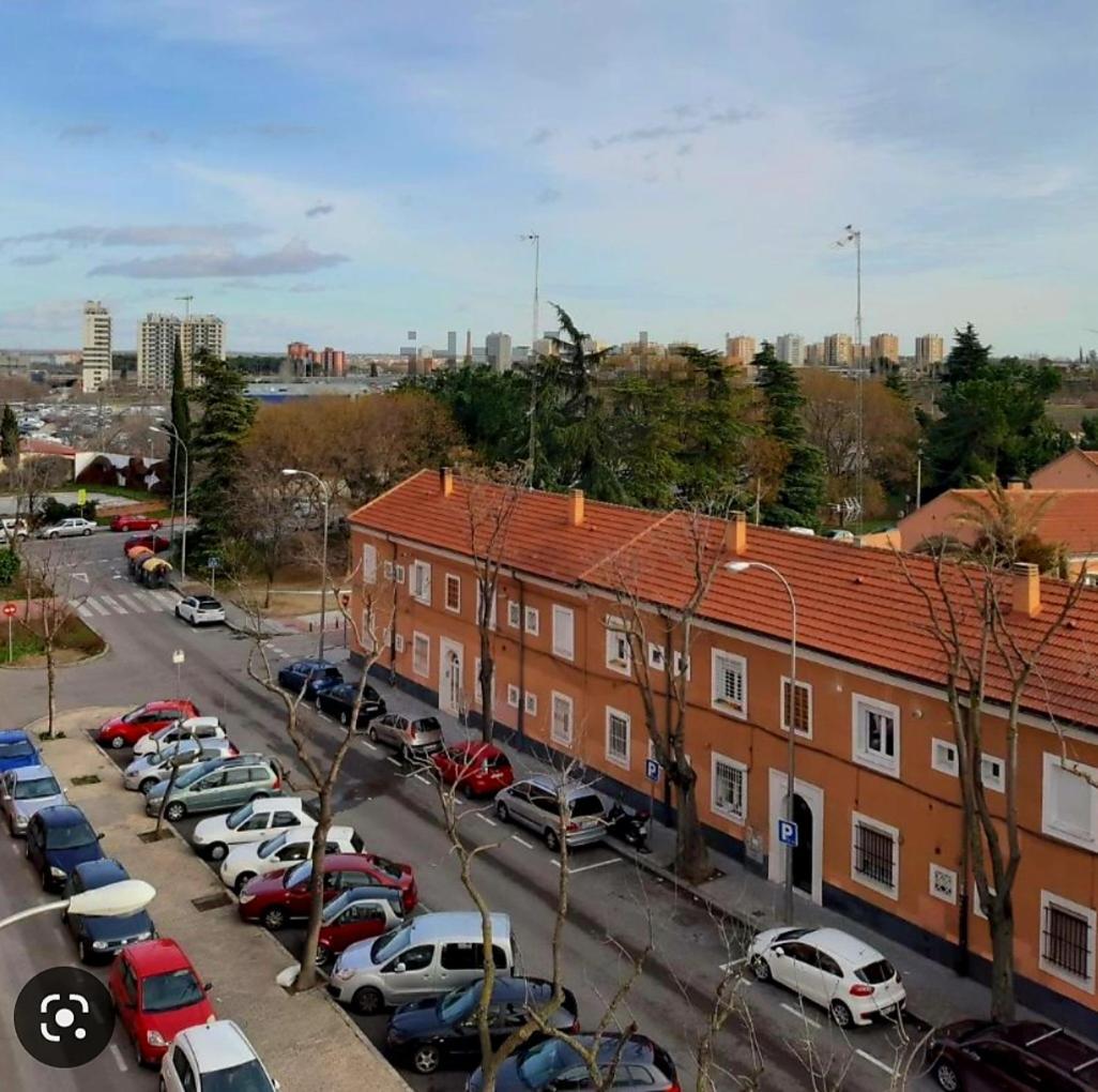 Habitacion Privada En Piso A 10 Minutos De Atocha Madrid Kültér fotó